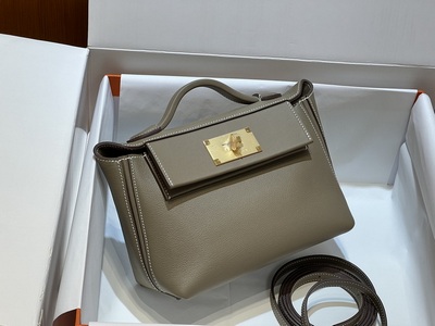 Hermes Handbags 768